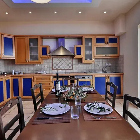 Casa T With Amazing Views In Corfu ヴィラ